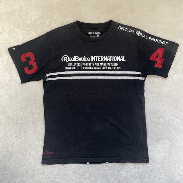 REALBVOICE 34 Crack Printing T-shirt