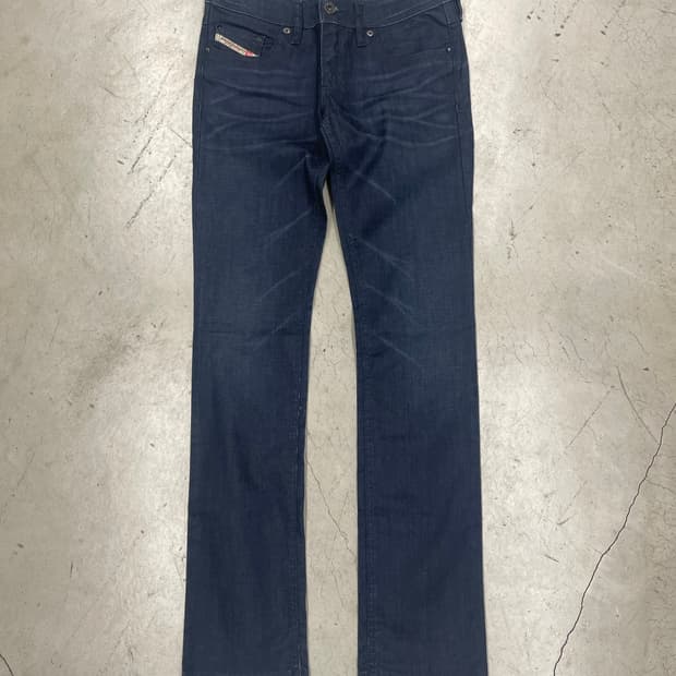 Diesel Cat wahsed Lowky denim pant (25)