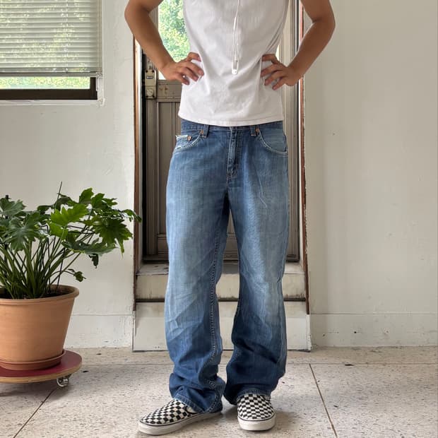 Levi’s 503 Straight