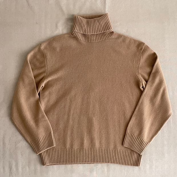 아페쎄 터틀넥 카멜 남성 S 23FW / 미사용품