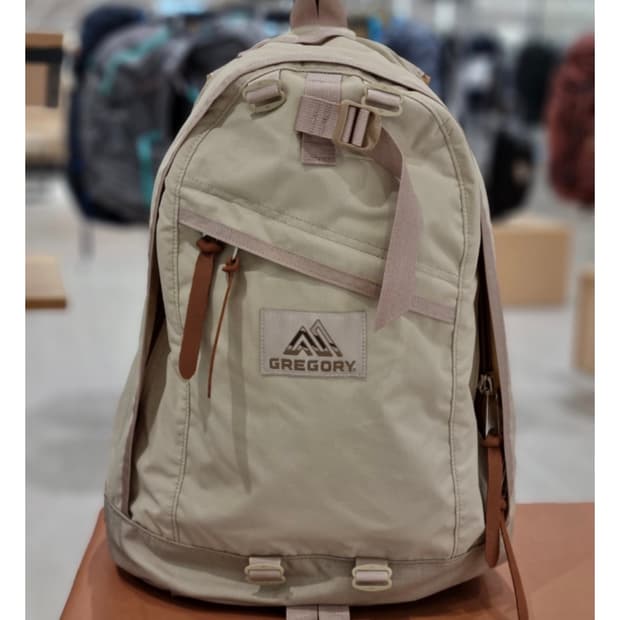 Gregory 그레고리 데이팩 백팩 베이지 26L