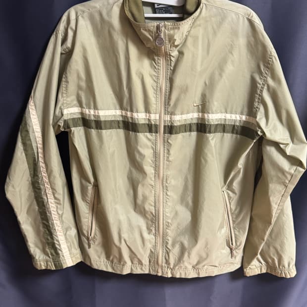 빈티지 바람막이