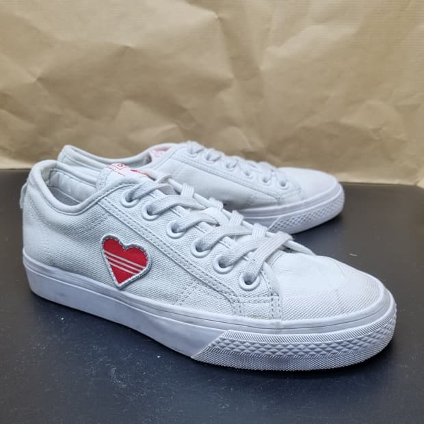 아디다스 니짜 트레포일 스니커즈 235