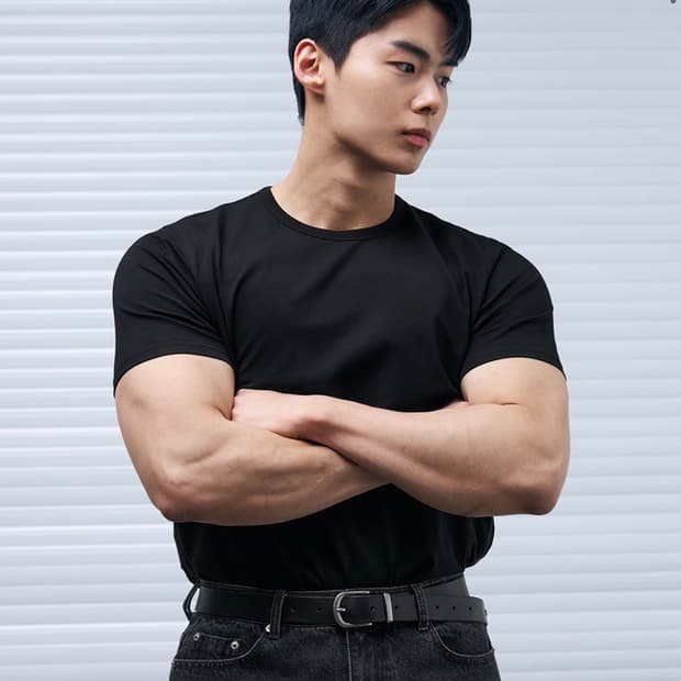 (L) 드로우핏 만재 콜라보 러스티 머슬핏 티셔츠 BLACK 반팔