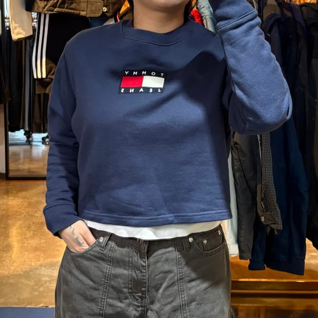 타미 진스 네이비 맨투맨