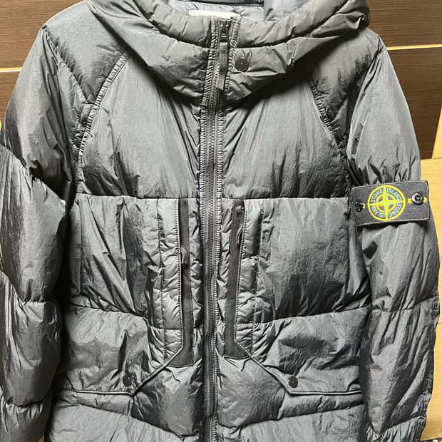 스톤아일랜드 패딩 23fw s사이즈