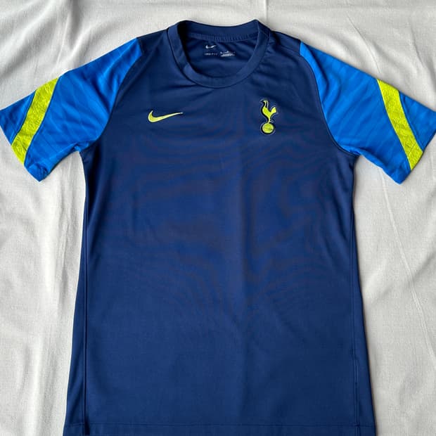 토트넘 나이키 21/22 스트라이크 트레이닝 반팔티 M