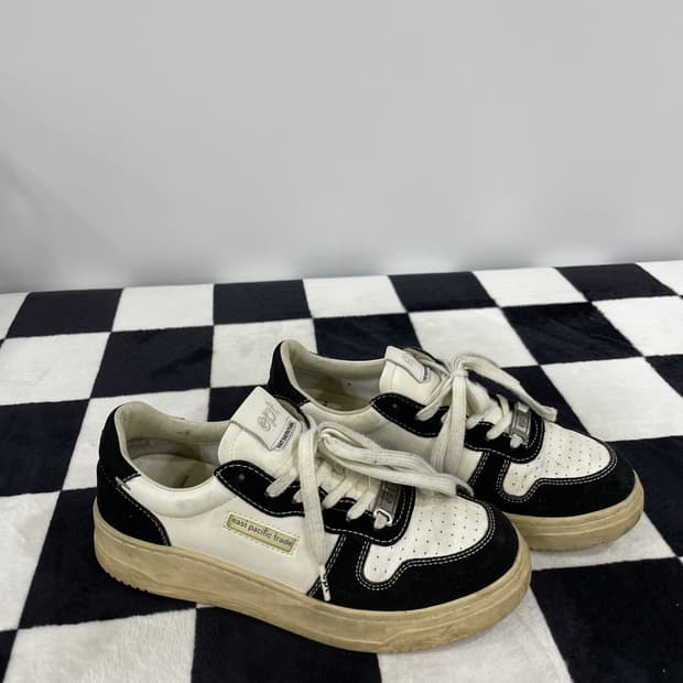 EPT 이피티 코트 스니커즈 235mm