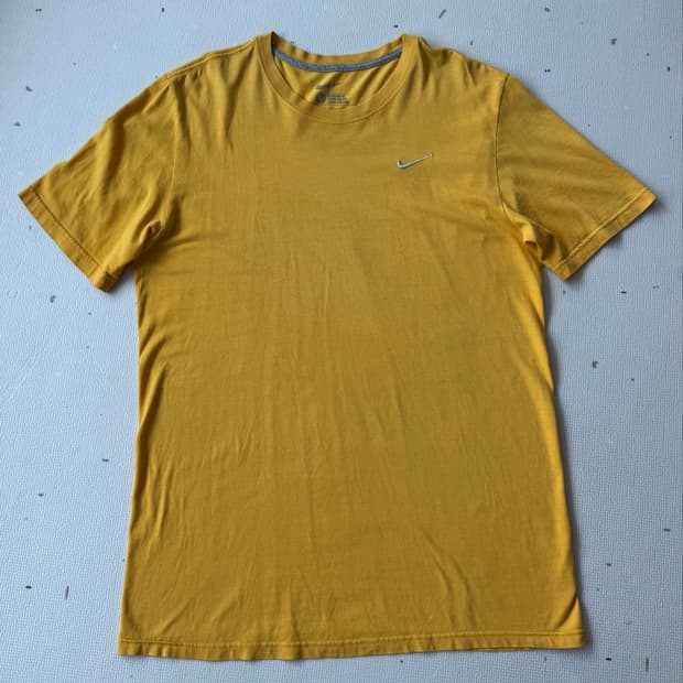 00‘s 나이키 실버 스우시 자수로고 반팔티 L