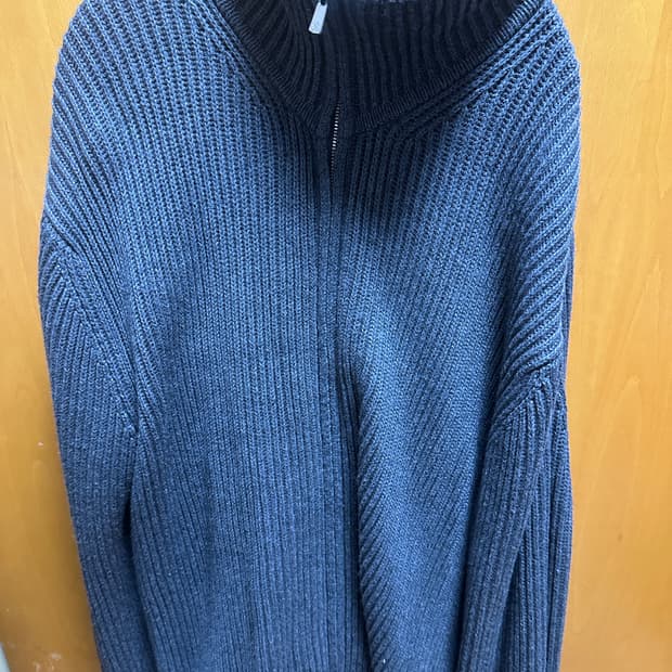 인더로우 풀집업팝니다