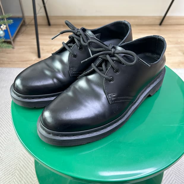 1461 3홀 블랙 모노 UK7 260-265