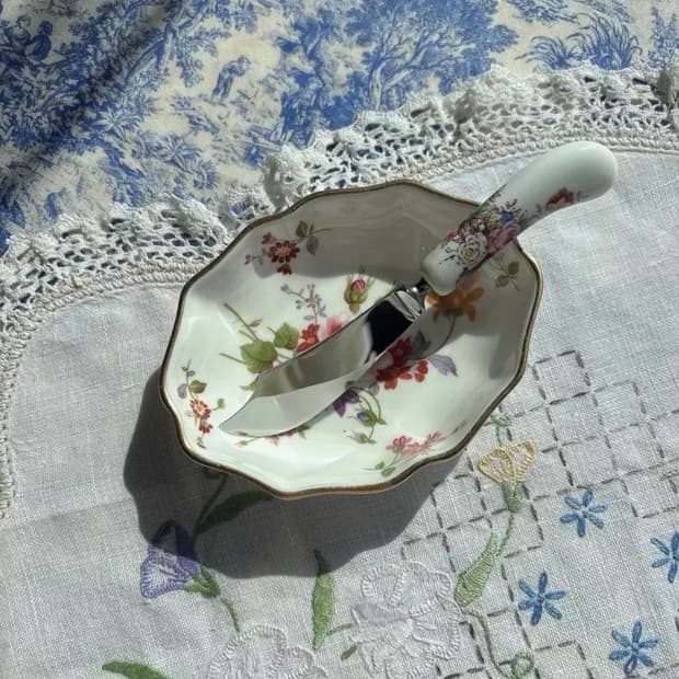 영국 빈티지 로얄크라운더비 포지스 미니볼&미니버터나이프 세트