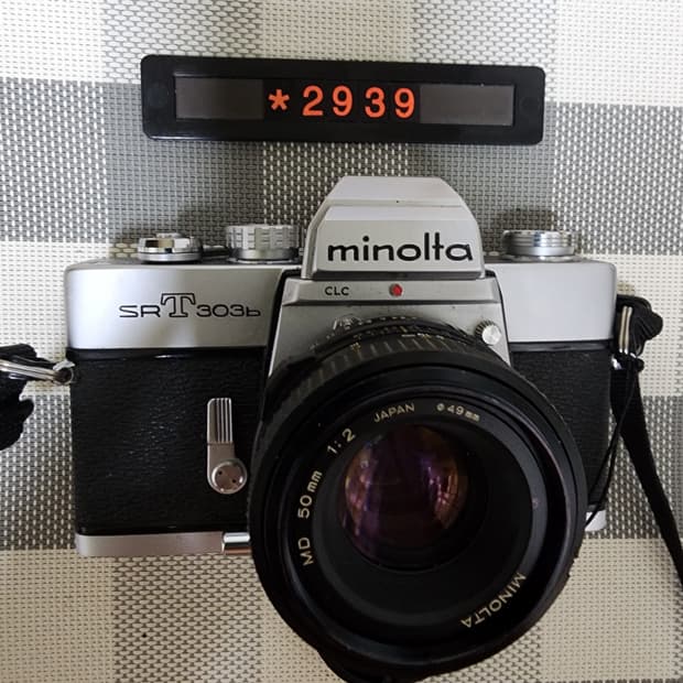 미놀타 sr T 303b 필름카메라 1대 2단렌즈 실버바디
