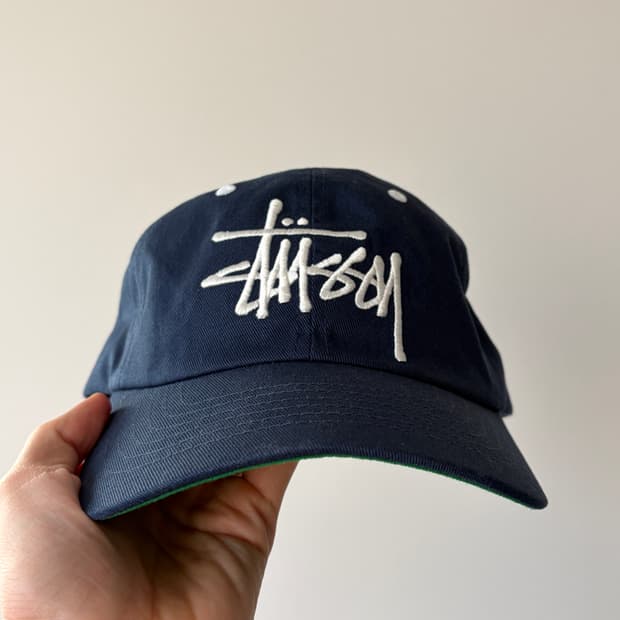 stussy 스투시 로우 프로파일 빅 베이직 스냅백 (네이비)