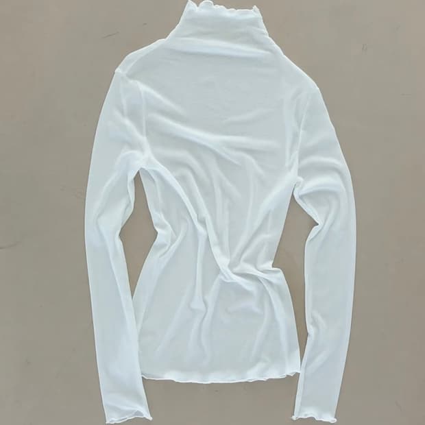 모렌토 시스루 폴라티