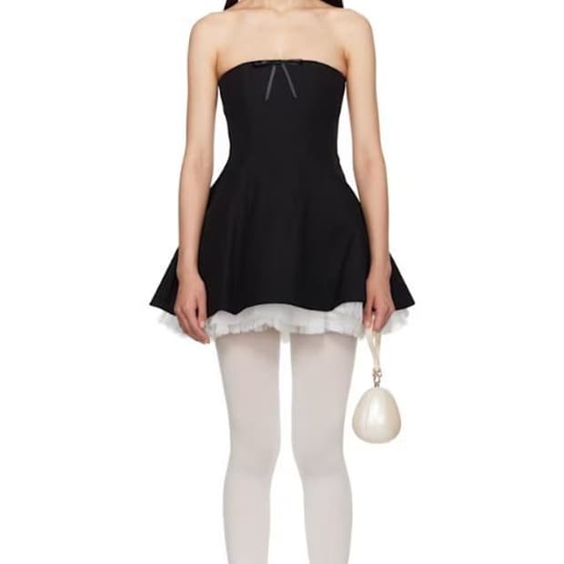 슈슈통 스트랩리스 퍼피 미니 드레스