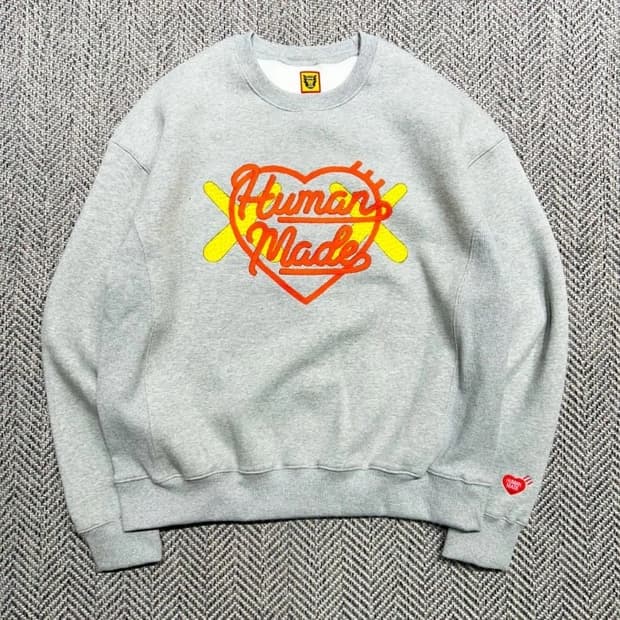 휴먼메이드 맨투맨