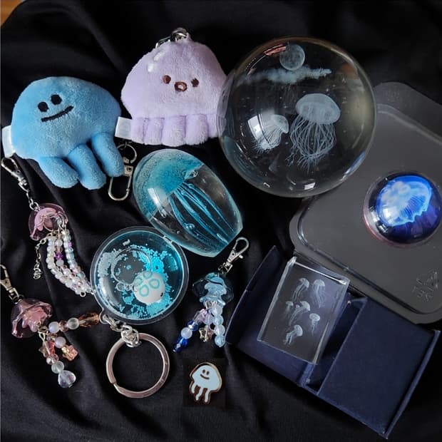 해파리 굿즈 오브제 모음 / 후우링 문진 그립톡 인형 키링 뱃지