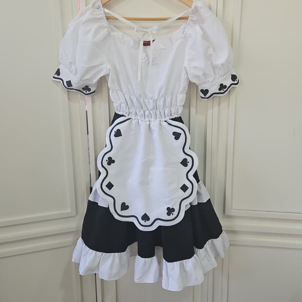 바디라인(Bodyline) 에이프런 일체형 앨리스 무드 원피스