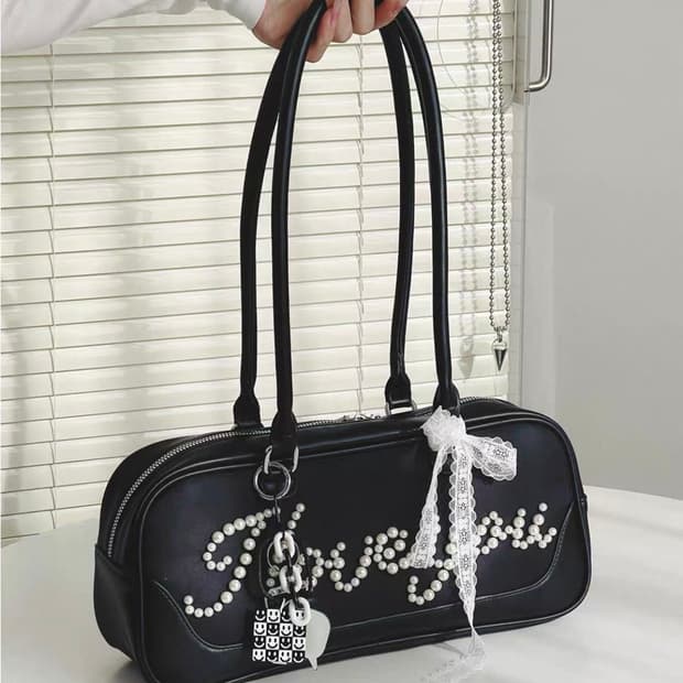 진주 I Love You 블랙 숄더백 