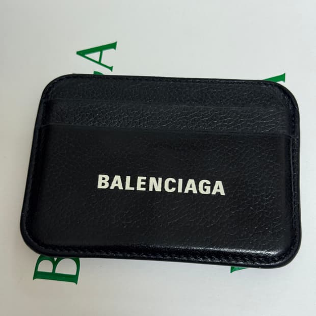 발렌시아가 카드지갑 팝니다(풀구성)