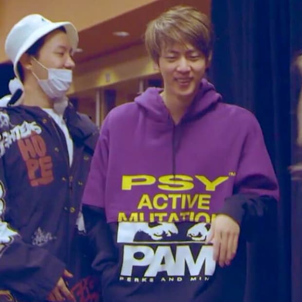 P.A.M 후드티 (키드밀리, 진 착용)