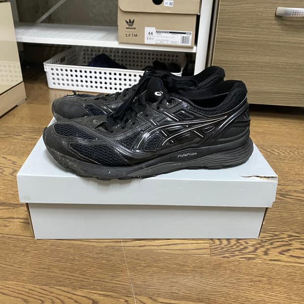 아식스 키코 코스타디노브 젤 코리카 275 블랙