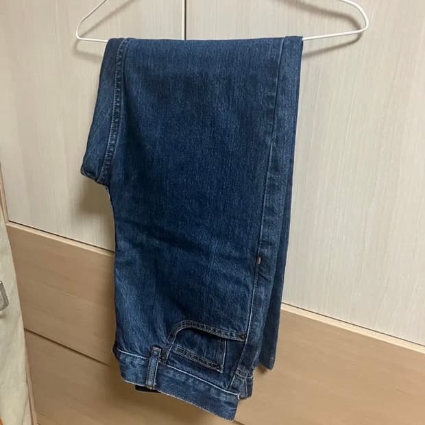 유니클로U 레귤러피트 데님 진