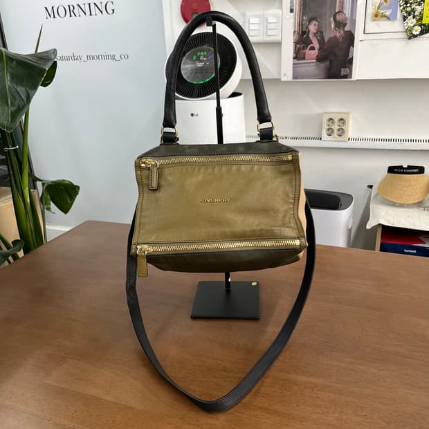 지방시 판도라 미디움 2-way