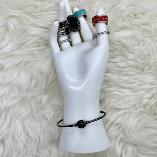 블랙 큐빅 볼 뱅글 팔찌