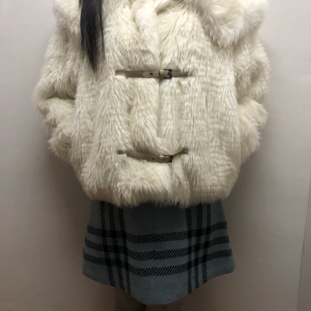 빈티지 화이트 벨티드 에코 퍼자켓