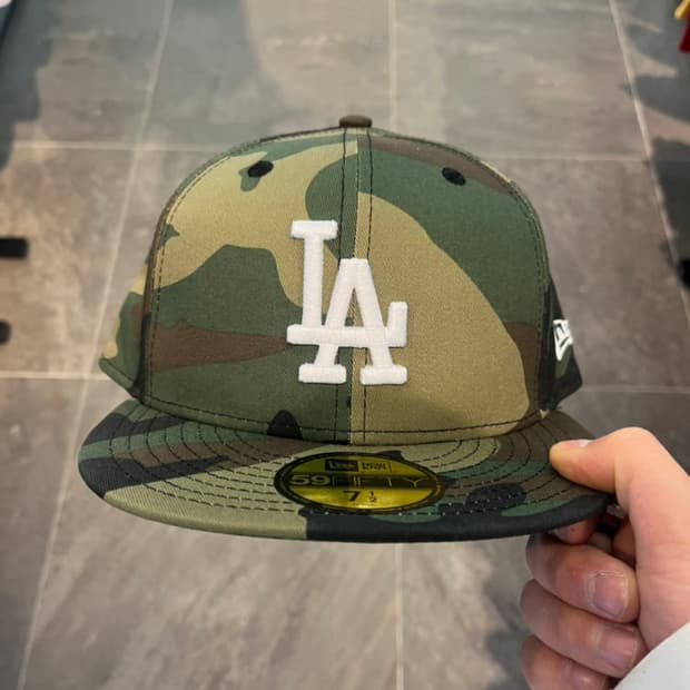 뉴에라 LA 카모 712