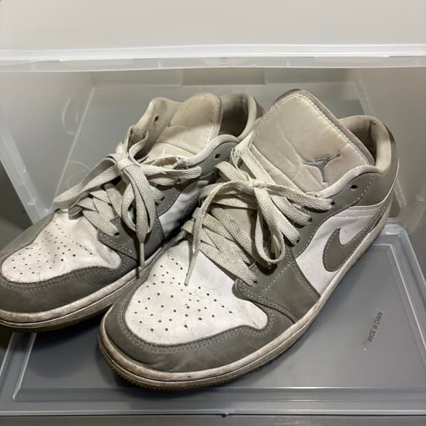 나이키 에어 조던 1 그레이