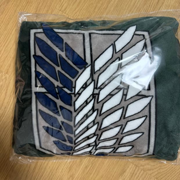 프랭크버거 x 진격의 거인 조사병단 망토 담요