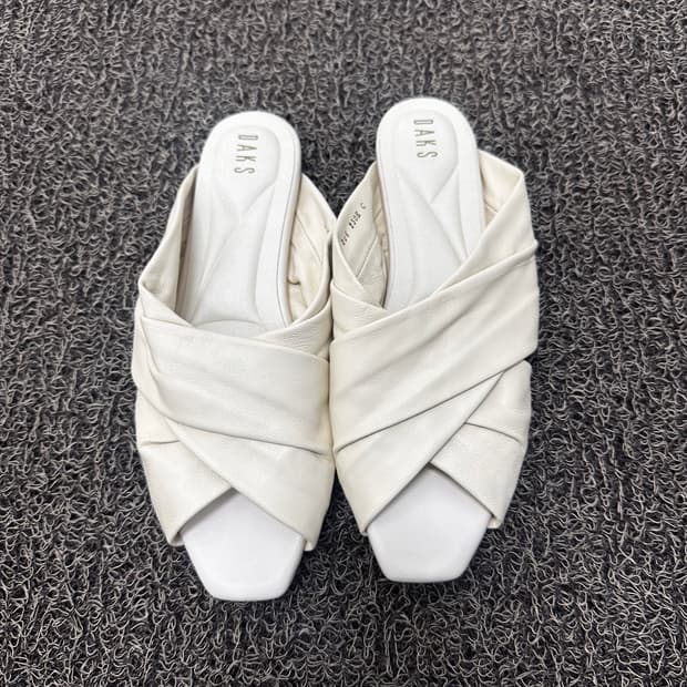 DAKS 닥스 여성구두 슬립뮬 240