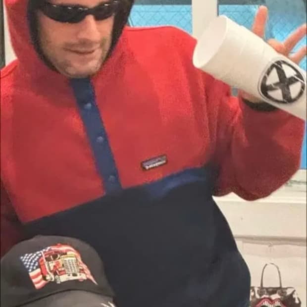 [L] 빈티지 파타고니아 신칠라 스냅 후드 풀오버 레드/네이비 매티보이