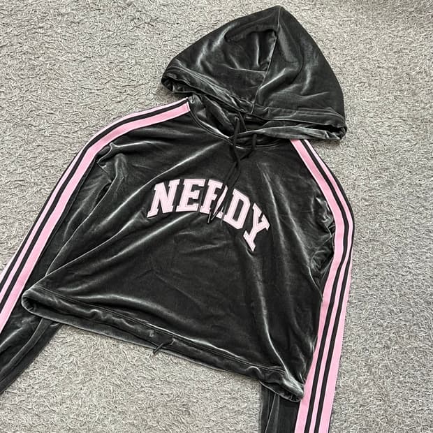 [우먼85-90] 널디 벨벳 크롭 후드티