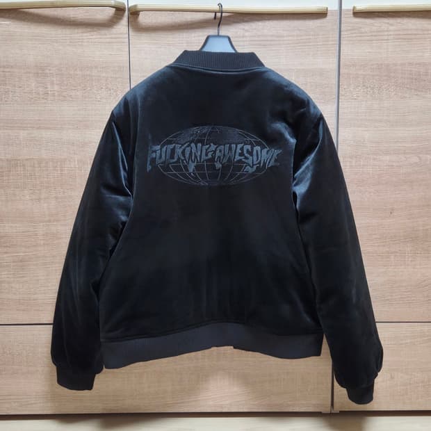 퍼킹 어썸 Velour Bomber / Black