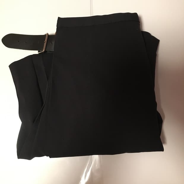 할로미늄 랩 숏 스커트 블랙 사이즈1