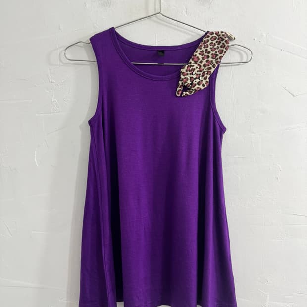 leopard cat sleeveless