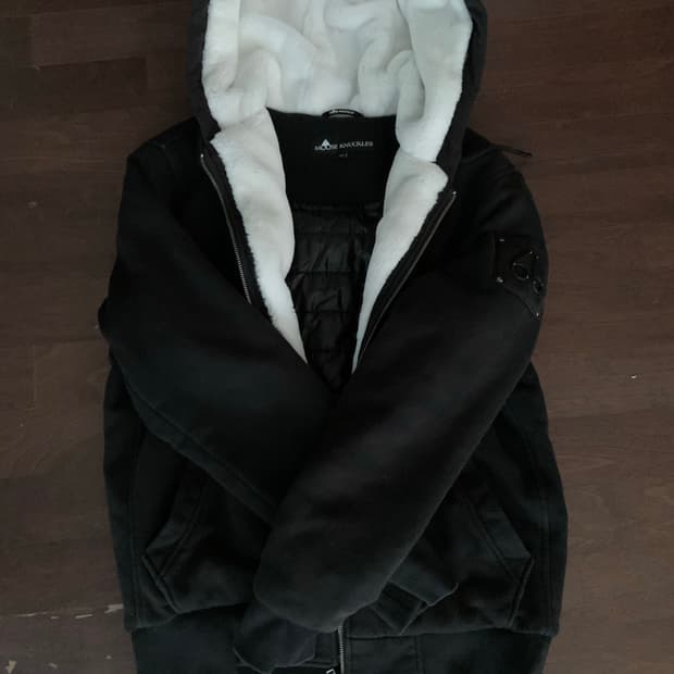 무스너클 버니스웨터 흑장 M