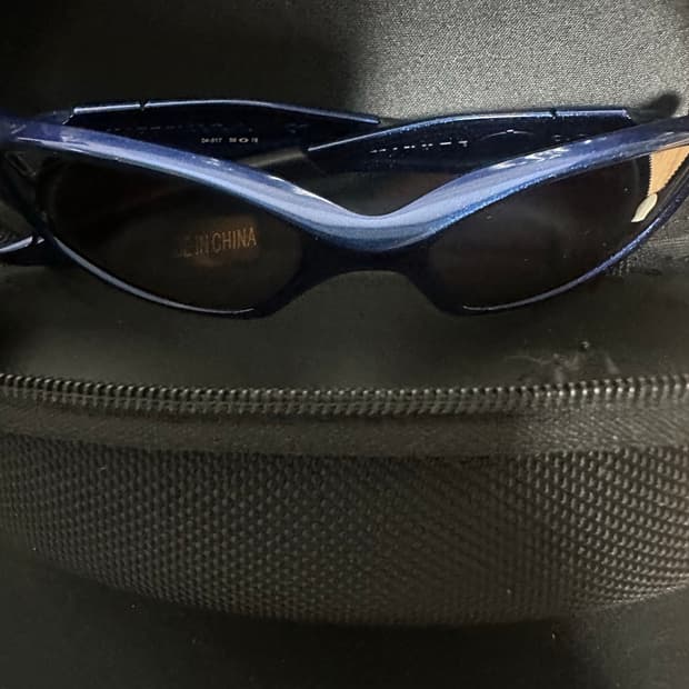 오클리 미뉴트 2.0 블루