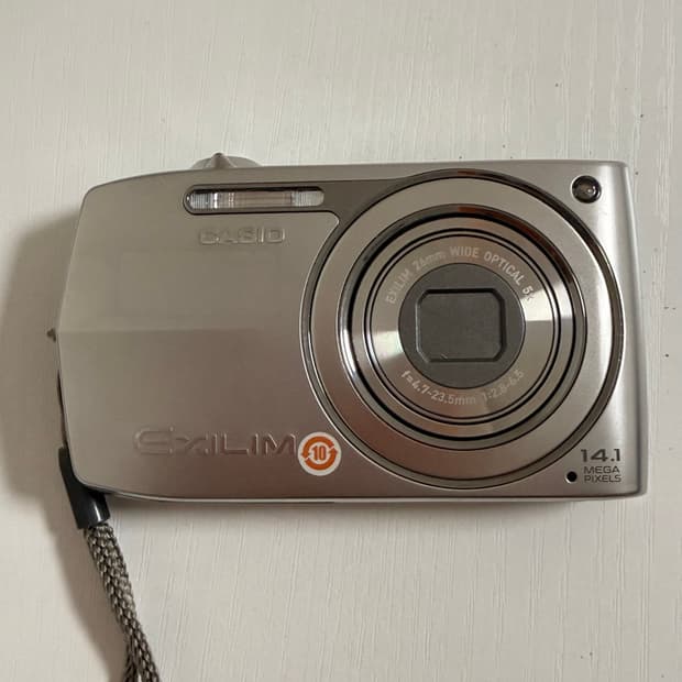 카시오 엑슬림 Z2000 디지털 카메라