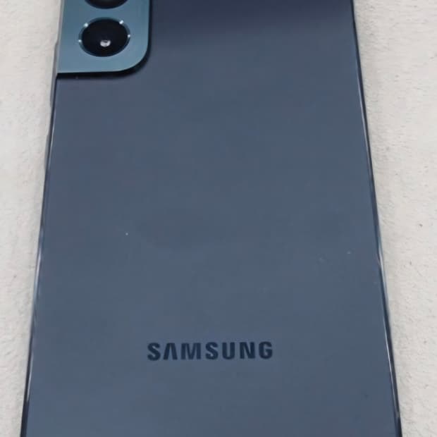 갤럭시 S22 블랙팝니다