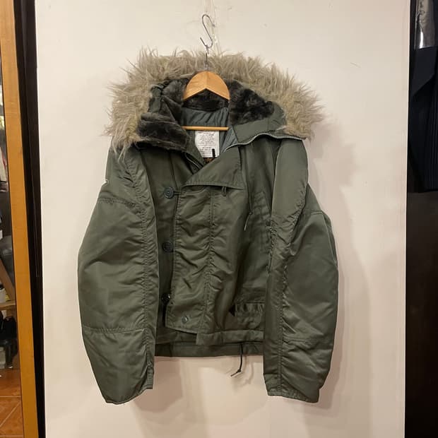 알파인더스트리 리메이크 크롭봄버 M