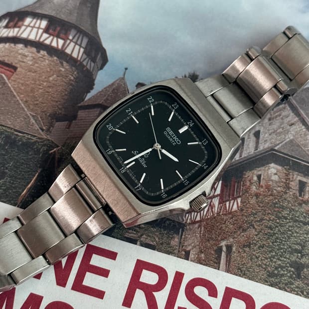 세이코 Seiko 쿼츠 실버웨이브 스퀘어 데이데이트