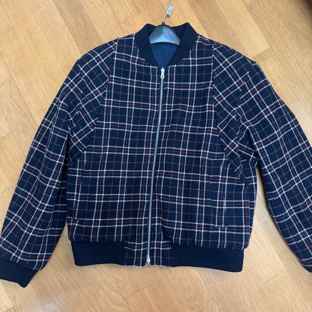 드리스 반 노튼 리버시블 울 봄버