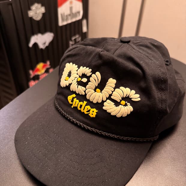 데우스 엑스 마키나 5패널 볼캡