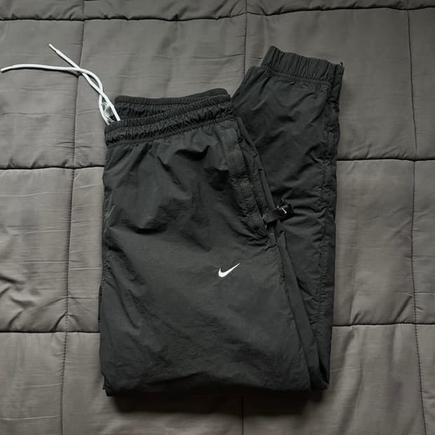 나이키nrg 솔로스우시 트랙팬츠 L