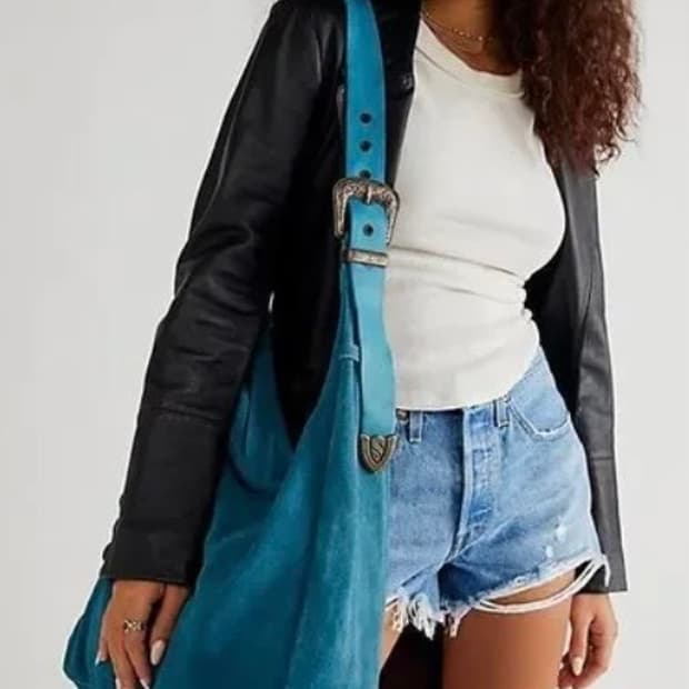 프리피플 웨스턴 버클 스웨이드 숄더백 호보백